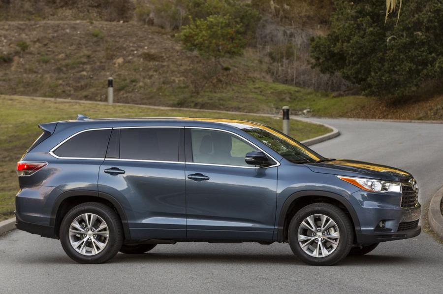  Toyota Highlander (XU50) 2013 года  (фото 33 из 80)